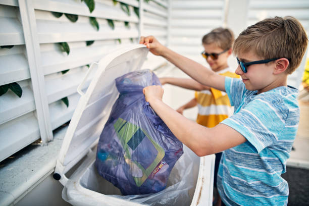 Best Yard Cleanup Services  in De Soto, IA